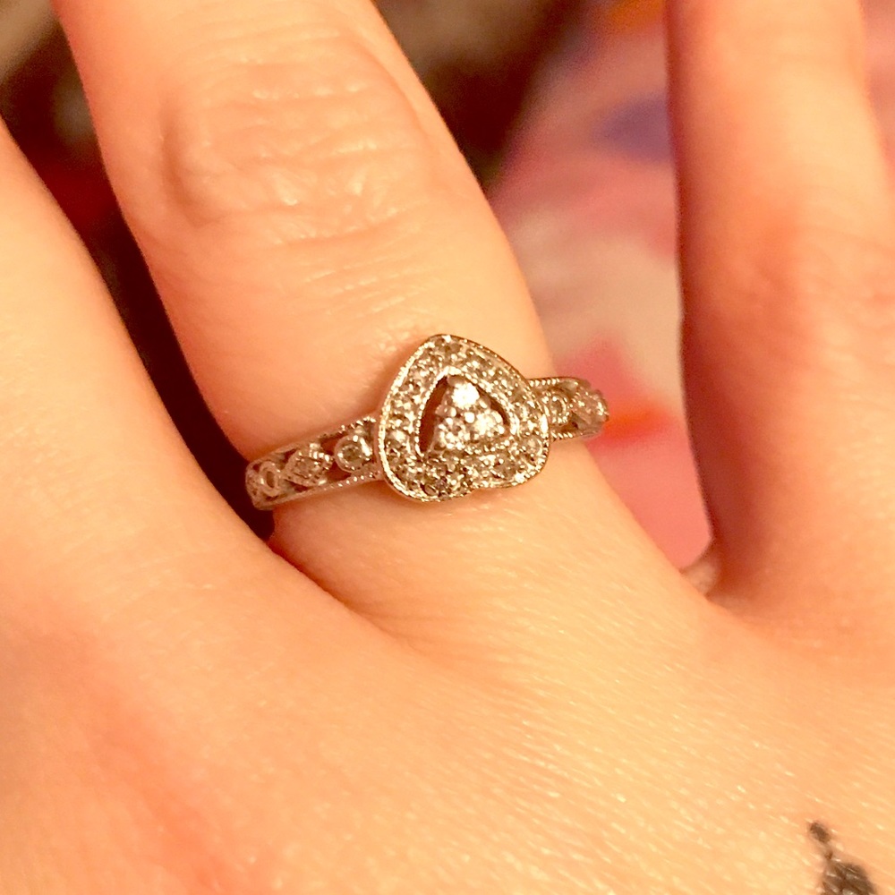 Diamond / White Gold Ring - Sz 6